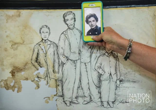 ทายาทแฝด "อิน-จัน" แต่งชุดไทยเที่ยวสมุทรสงคราม