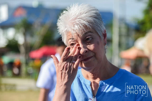 ทายาทแฝด "อิน-จัน" แต่งชุดไทยเที่ยวสมุทรสงคราม