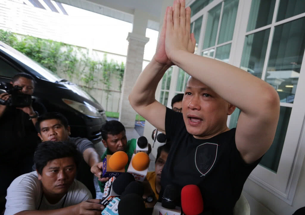 "สันธนะ" นอนคุก ลุ้นประกันตัวในชั้นศาล "สันธนะ" นอนคุก ลุ้นประกันตัวในชั้นศาล