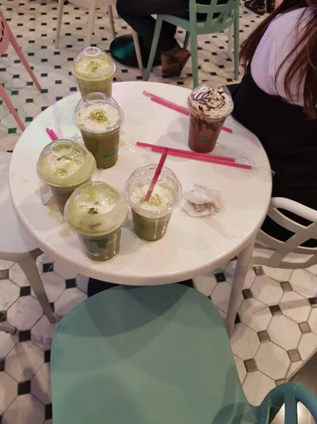 ดราม่า BNK48 (อีกแล้ว) โอตะทิ้งน้ำ หวังแค่ที่รองแก้ว !!