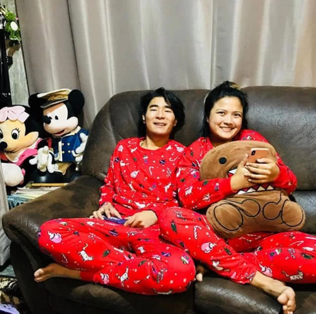 ส่องไอจี"โหน่ง ชาชาช่า" ดูรูป "บุหรี่" ลูกชาย 
"ผอมเพรียว"แทบจำไม่ได้!!!