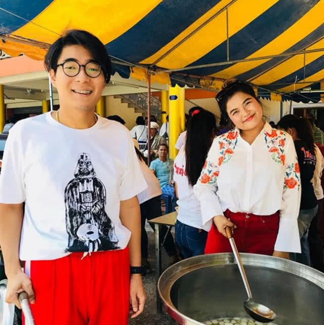 ส่องไอจี"โหน่ง ชาชาช่า" ดูรูป "บุหรี่" ลูกชาย 
"ผอมเพรียว"แทบจำไม่ได้!!!