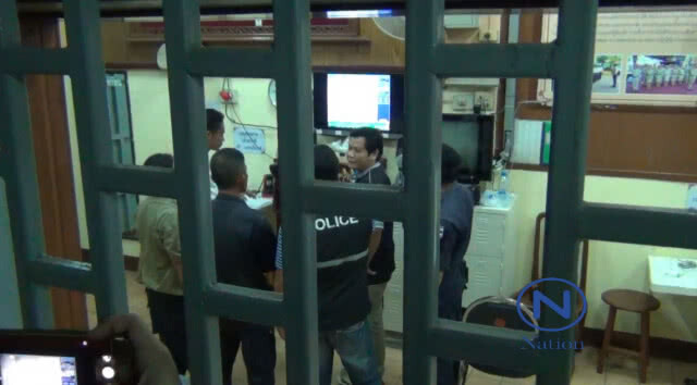 (คลิป) อุกอาจ!! 2นักโทษเเหกคุกเรือนจำสุโขทัยหนี