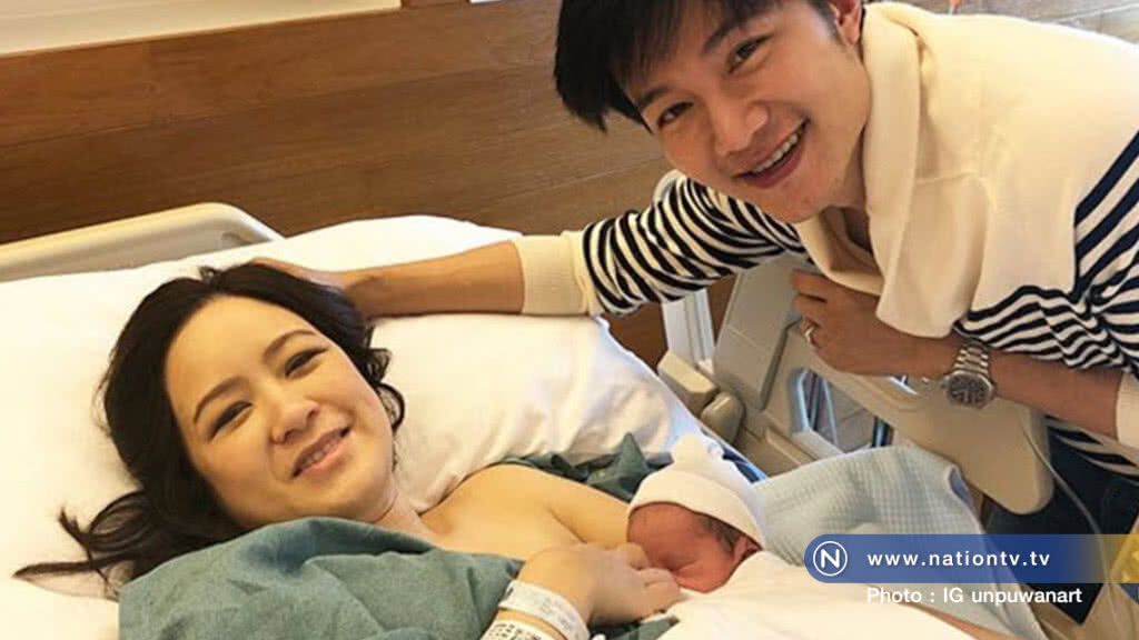 คุณพ่ออั๋น โพสต์รูป "น้องพอล-คุณแม่จ๋า"
กับแคปชั่น ที่ทำแฟนคลับถึงกับ"อมยิ้ม"