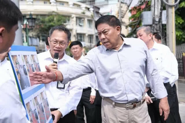 ยึดหอศิลป์ กทม.! ผู้ว่าฯ "อัศวิน" ยัน
"ถ้าประชาชนไม่เห็นด้วย กทม.ก็จะไม่เข้าไปยุ่ง"