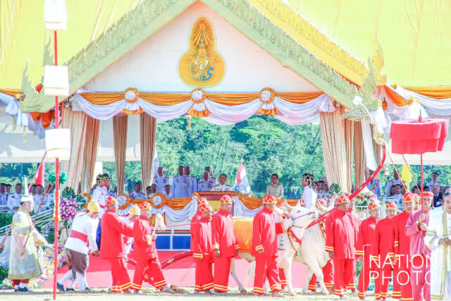 ร.10 เสด็จงานพระราชพิธีพืชมงคลจรดพระนังคัลแรกนาขวัญ ปีพุทธศักราช 2561