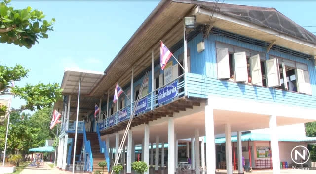 เปิดเทอมวันแรก! ต่อหัวเสือบินต่อยนักเรียน-ครู