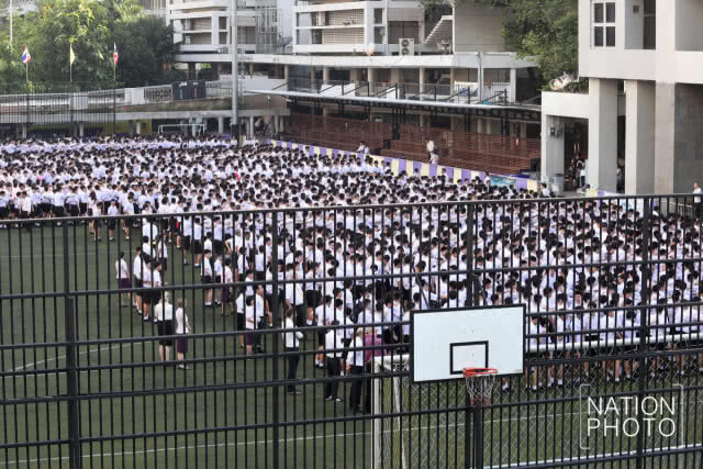 กรุงเทพคริสเตียน...เปิดเทอมวันแรก การจราจรคล่องตัว
