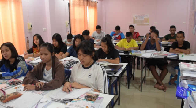 ผู้กองหนุ่มบุรีรัมย์ลาออก ตร.เปิดสอนหนังสือฟรีมุ่งสานฝันอนาคตเด็กยากจน