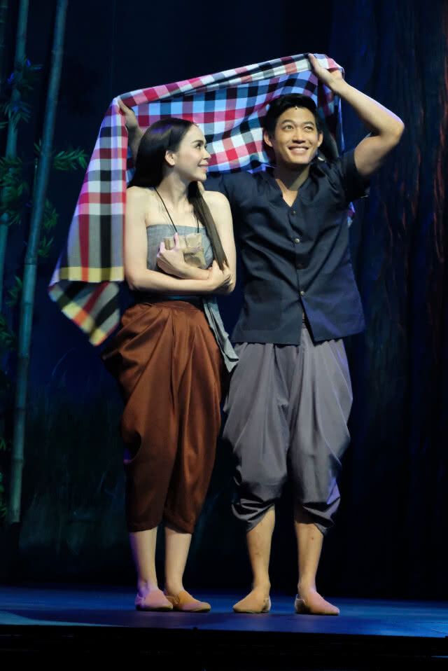 แม่นาค พระโขนง เดอะ มิวสิคัล : เรื่องแบบไทยกับความสามารถเต็มที่ของทีมงานไทย