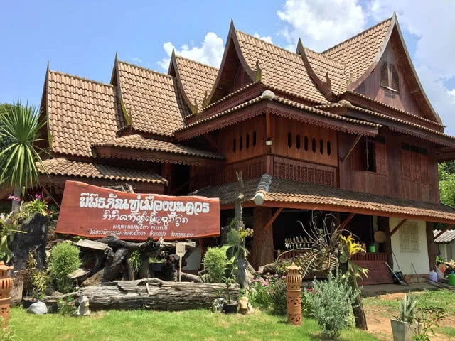 พิพิธภัณฑ์ผ้ายันต์ล้านนาหนึ่งเดียวในประเทศไทย