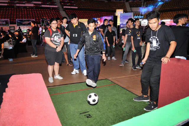 "E-SPORT ออกเหงื่อ" ชวนพักหน้าจอ...ออกมายืดเส้น