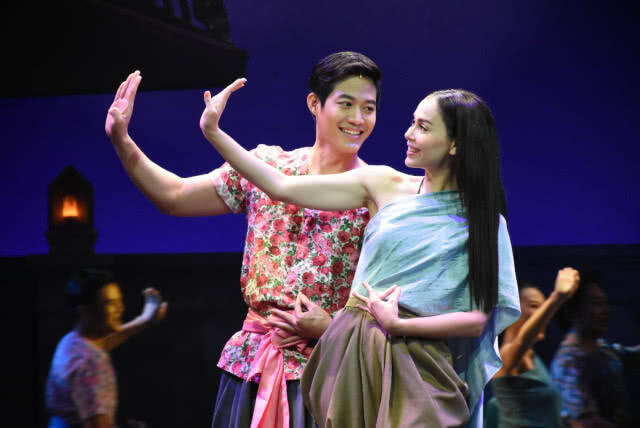แม่นาค พระโขนง เดอะ มิวสิคัล : เรื่องแบบไทยกับความสามารถเต็มที่ของทีมงานไทย