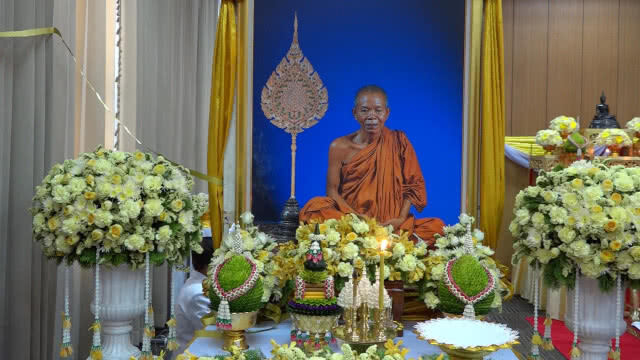 ลูกศิษย์ทำบุญครบ 3 ปีหลวงพ่อคูณ ละสังขาร