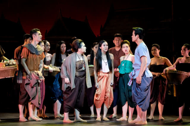 แม่นาค พระโขนง เดอะ มิวสิคัล : เรื่องแบบไทยกับความสามารถเต็มที่ของทีมงานไทย