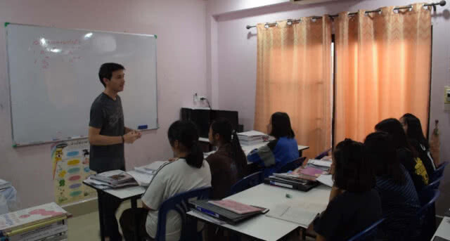 ผู้กองหนุ่มบุรีรัมย์ลาออก ตร.เปิดสอนหนังสือฟรีมุ่งสานฝันอนาคตเด็กยากจน