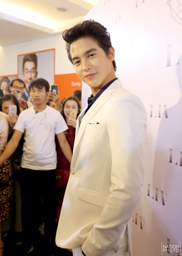 แฟนคลับรู้ยัง 'เจมส์จิ' "ผมไม่โสดแล้วนะ