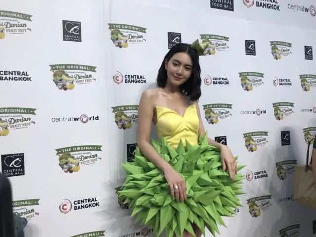 "ใหม่-ดาวิกา" แฮปปี้ "เต๋อ" เซอร์ไพร์สวันเกิด