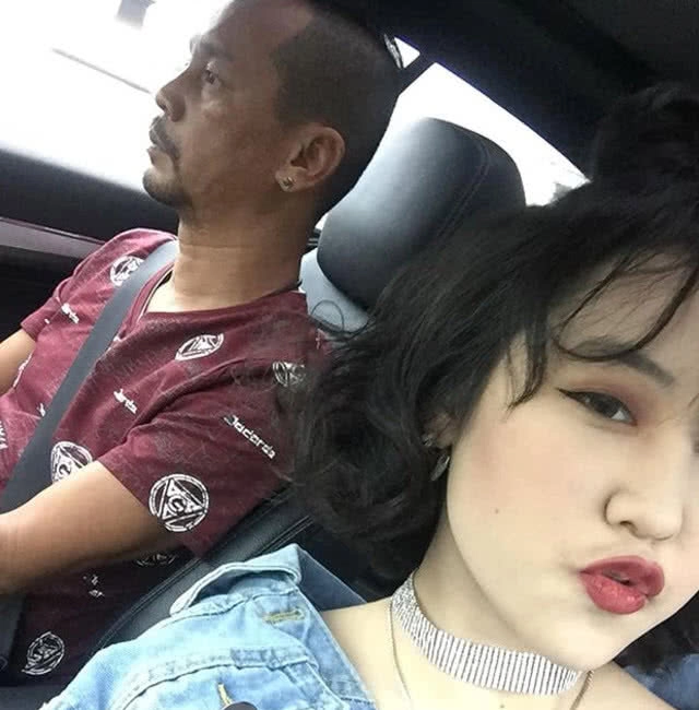 น่ารักที่สุด!
เปิดเทอมแล้ว "เท่ง เถิดเทิง"
ตามรับ-ส่ง"น้องพลอย" ลูกสาวคนสวย ไป รร.