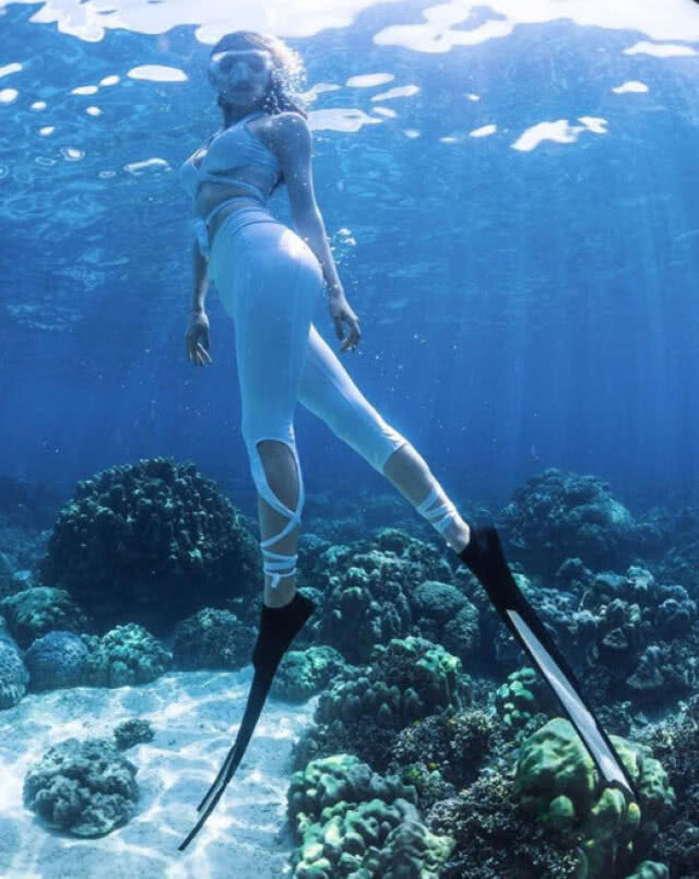 "เกรซ กาญจน์เกล้า" โชว์เซ็กซี่ใต้ทะเล 
ดำน้ำ Free Diving งานนี้ไม่เทพจริง ทำไม่ได้!