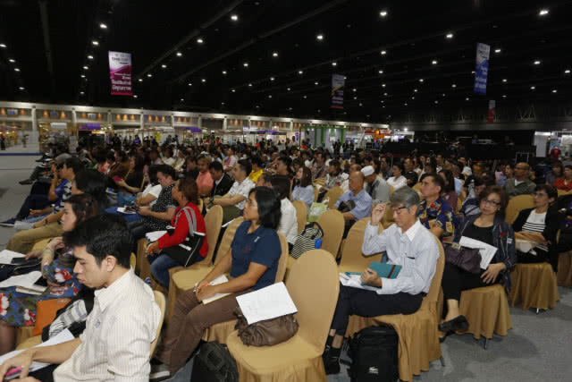 ปชช.แห่เข้างาน SME Transform ปลุกสตาร์ทอัพ-แนะนำเรื่องธุรกิจครบวงจร