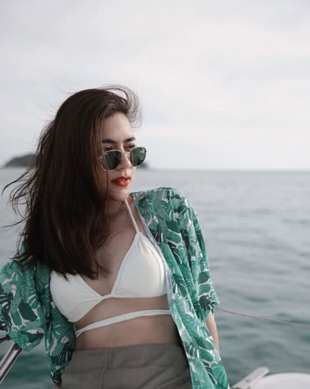 ยินดีด้วยจ้า!! "คิมเบอร์ลี่" เผยภาพใส่ชุดครุย เตรียมรับปริญญา