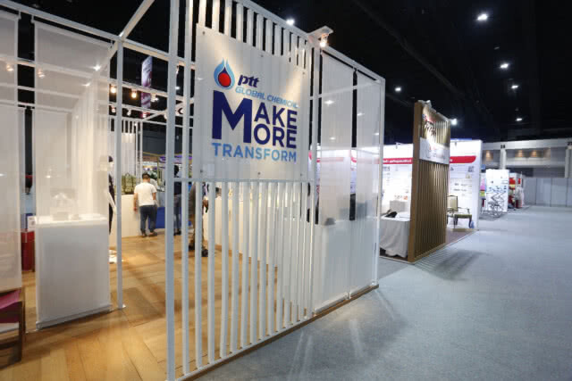 ปชช.แห่เข้างาน SME Transform ปลุกสตาร์ทอัพ-แนะนำเรื่องธุรกิจครบวงจร