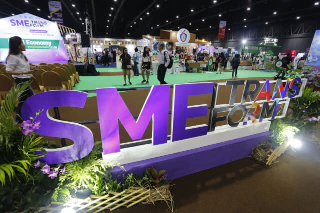 ปชช.แห่เข้างาน SME Transform ปลุกสตาร์ทอัพ-แนะนำเรื่องธุรกิจครบวงจร