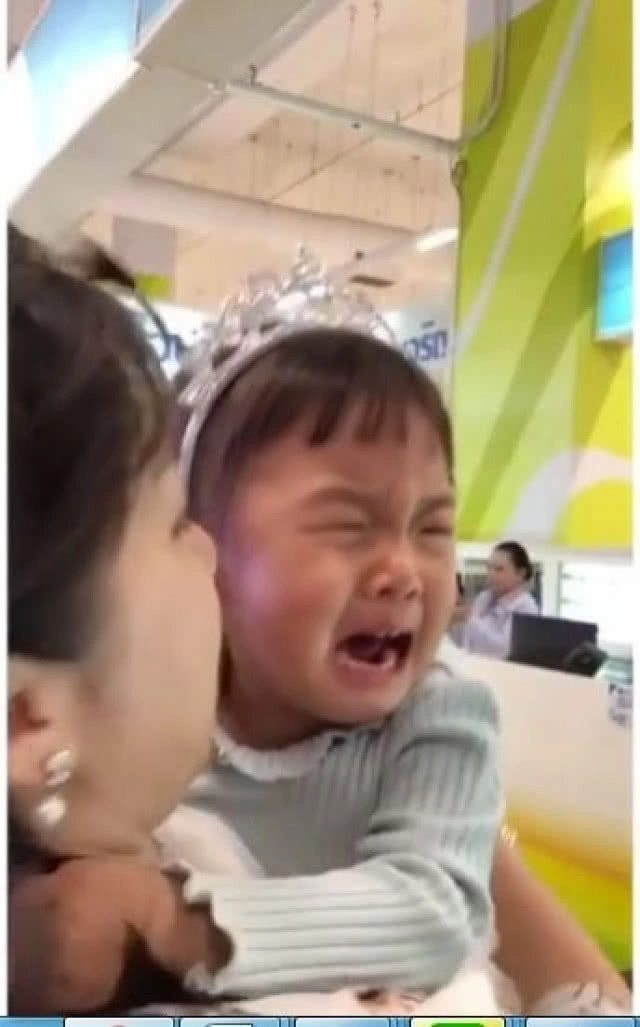 สงสาร!"เจ๊เปาบางพลี"โดนคนใจร้ายหยิกจนร้องจ๊าก