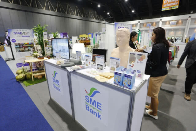 ปชช.แห่เข้างาน SME Transform ปลุกสตาร์ทอัพ-แนะนำเรื่องธุรกิจครบวงจร