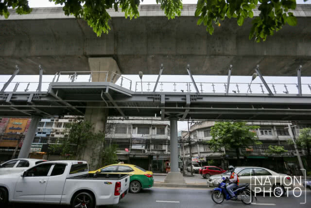 (ภาพชุด) "สกายวอล์ก" ยาวที่สุดในกรุงเทพฯ เชื่อมต่อบีทีเอสอุดมสุขถึงบีทีเอสบางนา