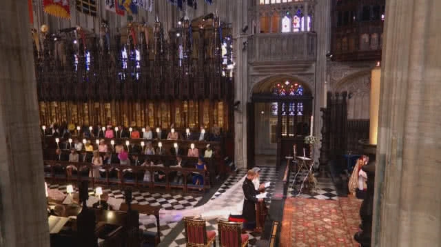 (ภาพชุดใหญ่) พิธีเสกสมรส "เจ้าชายแฮร์รี-เมแกน"