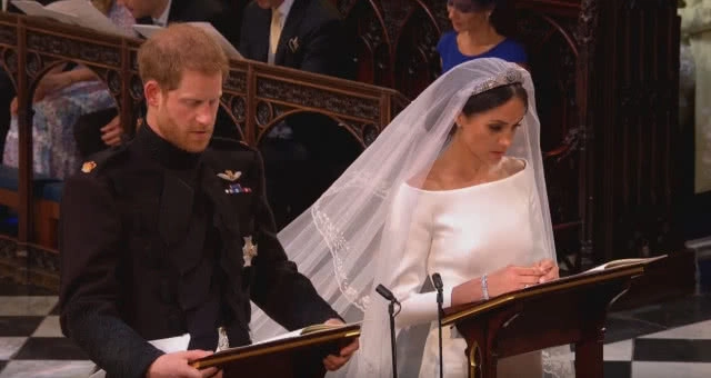 (ภาพชุดใหญ่) พิธีเสกสมรส "เจ้าชายแฮร์รี-เมแกน"