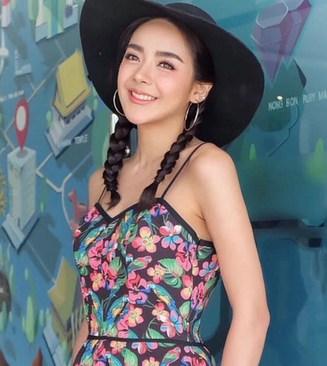 ออกหมายเรียก 6 ดารา รีวิวอาหารเสริมลดอ้วน กิฟซี่-น้ำฝน-เจนนิเฟอร์คิ้ม โดนด้วย!!!