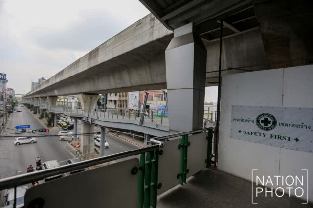 (ภาพชุด) "สกายวอล์ก" ยาวที่สุดในกรุงเทพฯ เชื่อมต่อบีทีเอสอุดมสุขถึงบีทีเอสบางนา