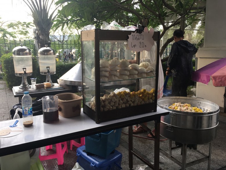 บรรยากาศใน มธ.ล่าสุด "ม็อบอยากเลือกตั้ง"