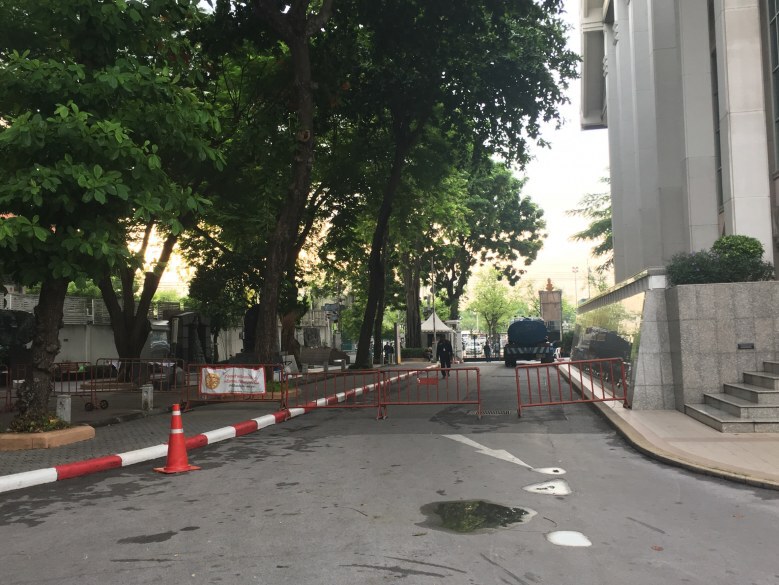 บรรยากาศใน มธ.ล่าสุด "ม็อบอยากเลือกตั้ง"