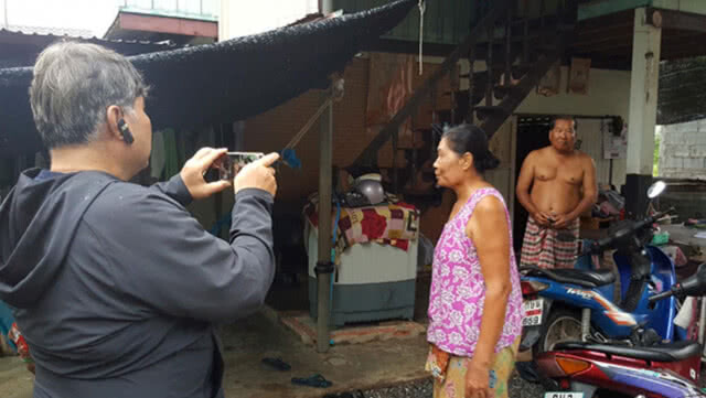 ฝนกระหน่ำลมพัดเสาไฟฟ้าแรงสูงล้มกว่า 20 ต้น ไฟฟ้าดับนับพันครัวเรือน
