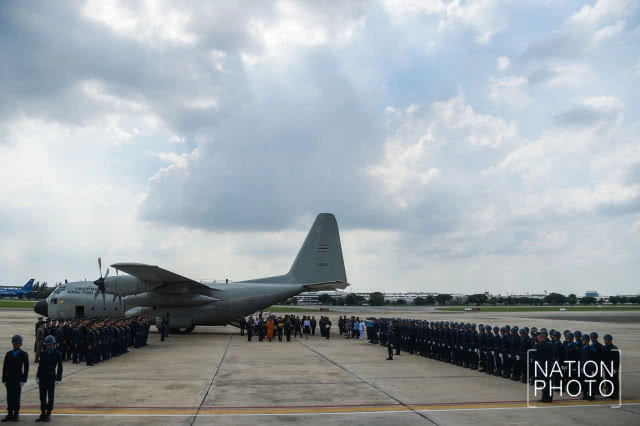 (ภาพชุด) รับศพลูกทัพฟ้า เครื่องบินซ้อมรบตก ปูนบำเหน็จ 7 ชั้นยศ