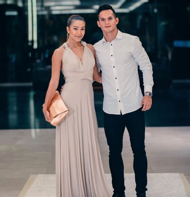 "เทย่า โรเจอร์"เขิน ถูกถามเรื่องแต่ง ฟังธงยังไร้แพลน