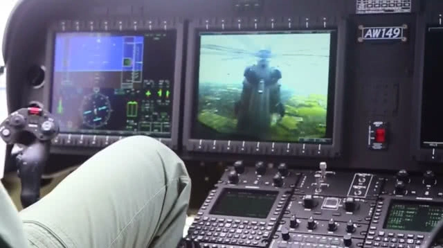 ทบ. โชว์ คลิป ผบ.ศบบ.นั่ง ฮ. AW 149 โต้ ข้อกล่าวหาบินไม่ได้