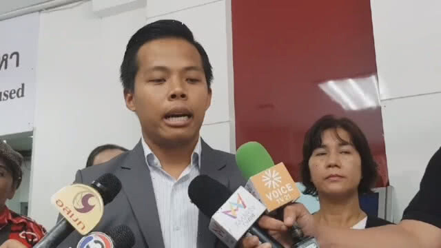 "เนติวิทย์"ขู่ ตร.
ไม่ปล่อยตัวเเกนนำ
มวลชนเคลื่อนไหวแน่!!!