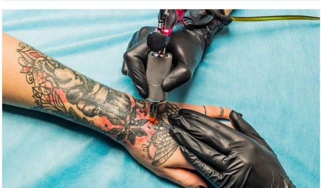 แม่สักชื่อลูก ช่างสักผิด ตัดสินใจเปลี่ยนชื่อลูก