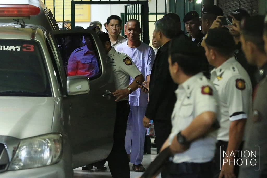 ฝากขัง พุทธะอิสระ เรือนจำพิเศษกรุงเทพ หลังศาลไม่ให้ประกันตัว ฝากขัง พุทธะอิสระ เรือนจำพิเศษกรุงเทพ หลังศาลไม่ให้ประกันตัว