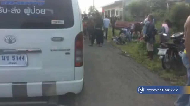 หวิดดับ! ทั้งคันรถ รถกระบะ "ยางระเบิด" เสียหลักพลิกคว่ำบาดเจ็บ 14  สาหัส 2