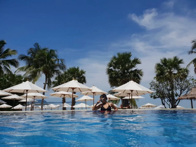 U CAN EAT MEET : กับปูน - เหนื่อยนักก็พักก่อน นอนชิลๆมองวิวทะเลแบบพาโนรามา