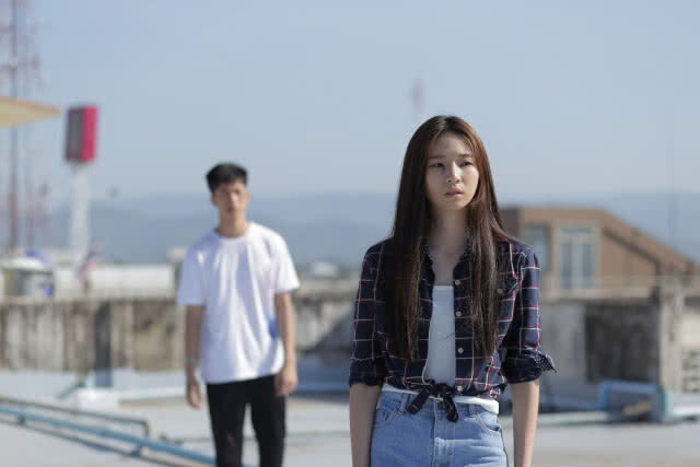 วง S.D.F. ปล่อย MVสะท้อนสังคม เพลง "กลับมาได้ไหม"
