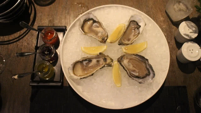 U CAN EAT MEET : กับปูน - เหนื่อยนักก็พักก่อน นอนชิลๆมองวิวทะเลแบบพาโนรามา