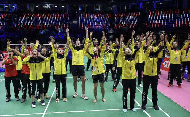 ทีมแบดสาวไทย เฉือนอินโดฯ 3-2 คู่ ลิ่วตัดเชือกอูเบอร์คัพ 2018(ภาพ)