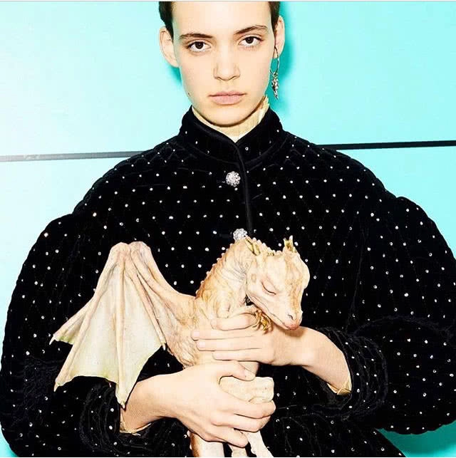 Oslo คนไร้เพศแห่งวงการแฟชั่น